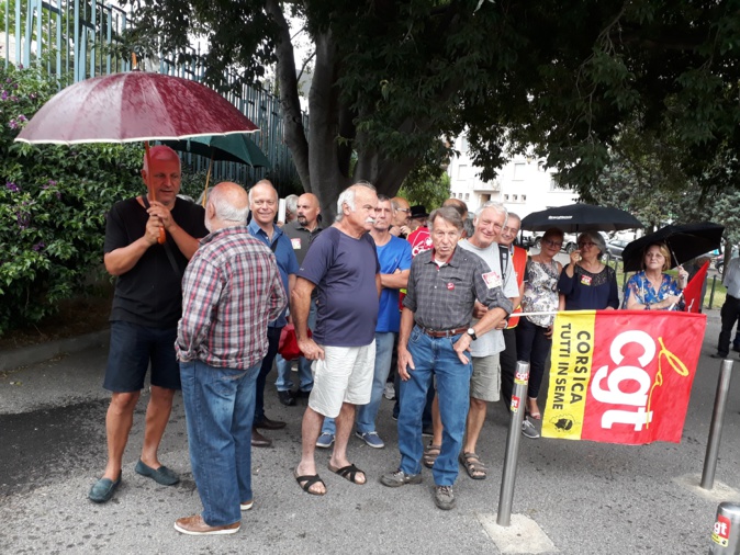 Bastia : La CGT malgré la pluie ,,,, Bastia : La CGT malgré la pluie ,,,,