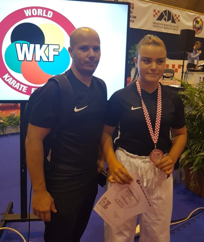 Cassandra et son entraineur, Charles Sampieri, son papa Cassandra et son entraineur, Charles Sampieri, son papa