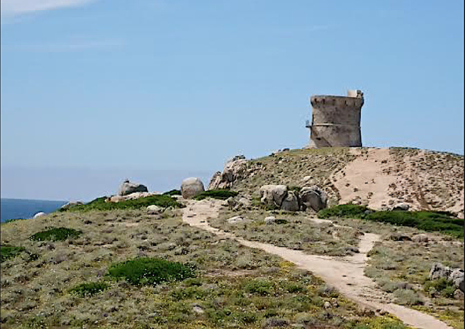 La photo du jour : La tour de la Punta d Omigna…