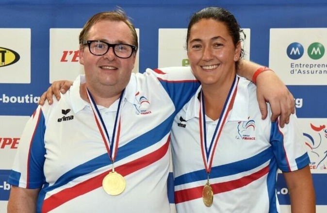 l'équipe Corse Stéphane Dath - Marie-Angèle Germain championne de France de pétanque double mixte l'équipe Corse Stéphane Dath - Marie-Angèle Germain championne de France de pétanque double mixte