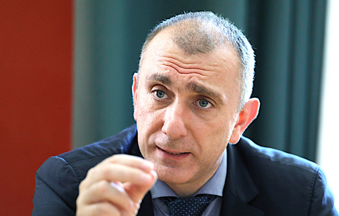 Adec : A lingua corsa à u serviziu di l’ecunumia Adec : A lingua corsa à u serviziu di l’ecunumia