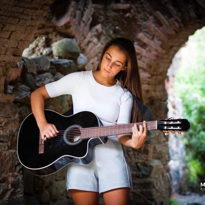 Chiara Manenti le 8 août chez elle à Aléria Chiara Manenti le 8 août chez elle à Aléria