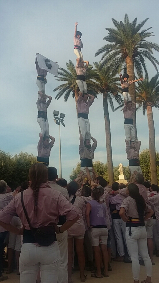 Des pyramides humaines sur la place Paoli de Lisula