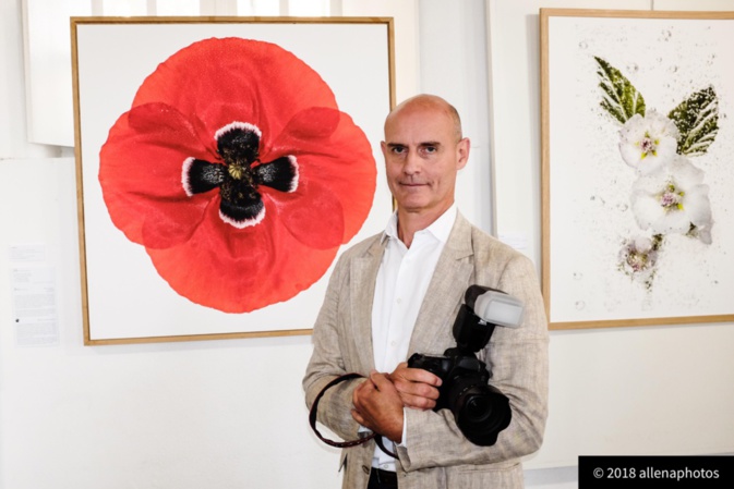 Nicolas Roux Dit Buisson. Nicolas Roux Dit Buisson.