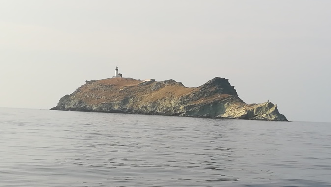 La photo du jour : A l'extrémité de l'Île, la Giraglia La photo du jour : A l'extrémité de l'Île, la Giraglia