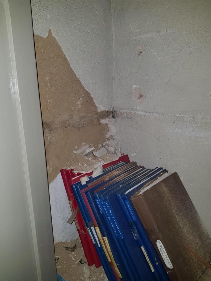 Paroisse de Notre Dame de la Miséricorde de Propriano : La sacristie saccagée Paroisse de Notre Dame de la Miséricorde de Propriano : La sacristie saccagée