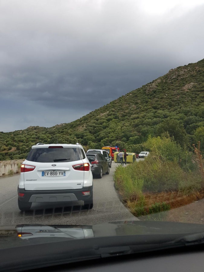Accident à la sortie de Belgodere : La conductrice blessée Accident à la sortie de Belgodere : La conductrice blessée