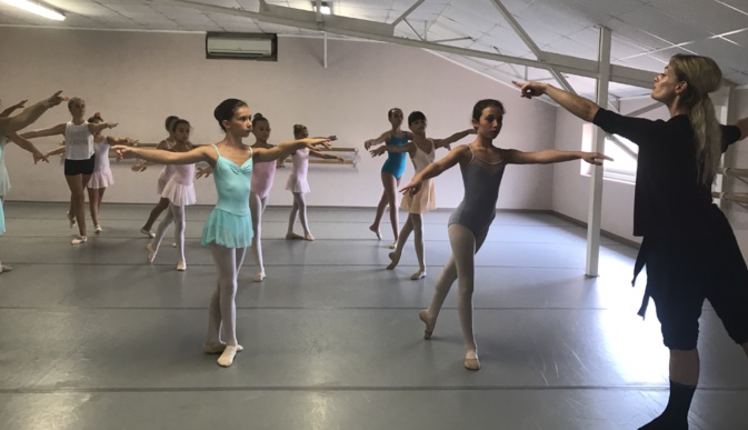 "Studio Ballet" de Furiani : Rencontre avec Tiphaine Appelhans et Simon Ripert danseurs au ballet Preljocaj