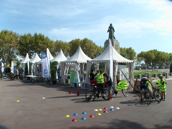Un village de la mobilité s'était dressé samedi sur la place St Nicolas à Bastia
