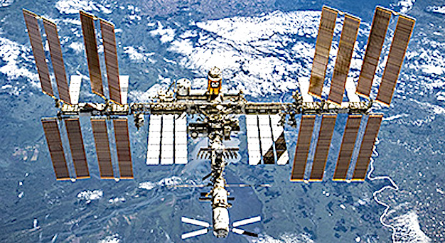La station spatiale internationale à la verticale d'Ajaccio et de Bastia