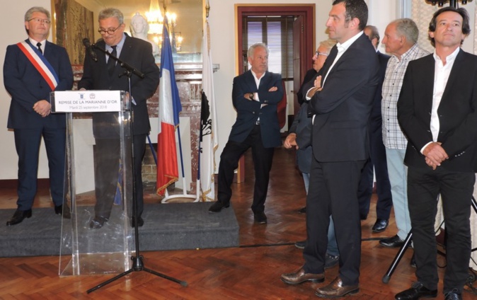 Porto-Vecchio : La Marianne d'or à Georges Mela Porto-Vecchio : La Marianne d'or à Georges Mela