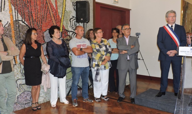 Porto-Vecchio : La Marianne d'or à Georges Mela Porto-Vecchio : La Marianne d'or à Georges Mela