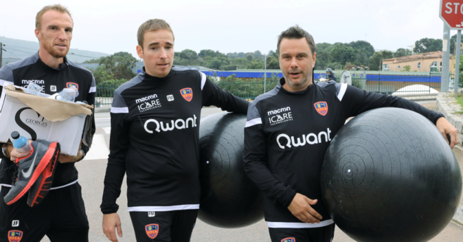 Hervé Della Maggiore : premiers contacts en « rouge et bleu » Hervé Della Maggiore : premiers contacts en « rouge et bleu »