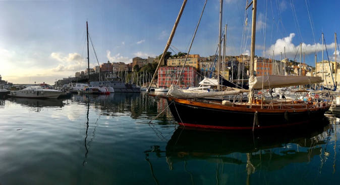 La photo du jour : Le Vieux-port de Bastia au petit matin La photo du jour : Le Vieux-port de Bastia au petit matin