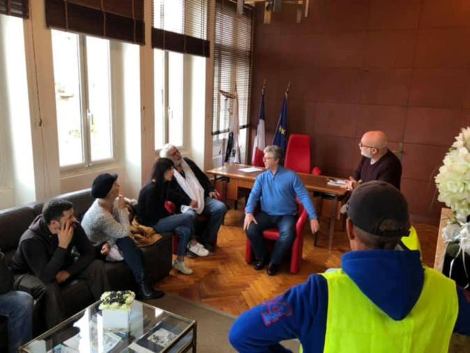 Porto-Vecchio : Les Gilets jaunes en colère reçus à la Mairie Porto-Vecchio : Les Gilets jaunes en colère reçus à la Mairie