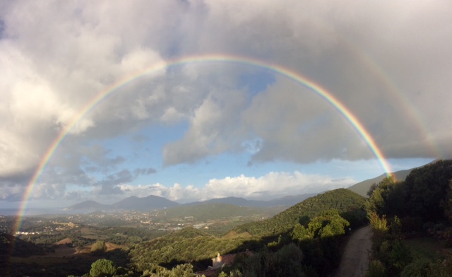 La photo du jour : Arc-en-ciel au-dessus d'Ajaccio