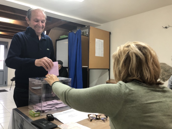 Deux nouveaux conseillers municipaux élus à Nessa Deux nouveaux conseillers municipaux élus à Nessa