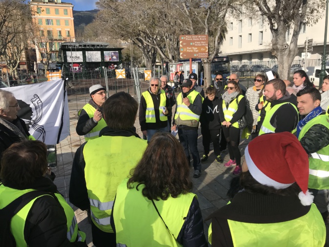 Gilets jaunes : Création du collectif citoyen Casabianca à Bastia Gilets jaunes : Création du collectif citoyen Casabianca à Bastia
