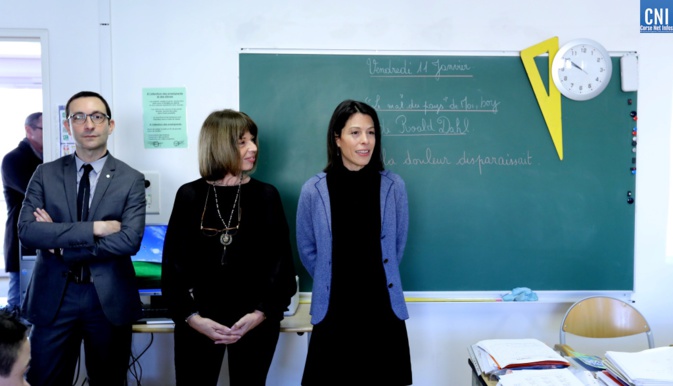 Collège Giovoni d'Ajaccio : la Rectrice visite les dispositifs ULIS