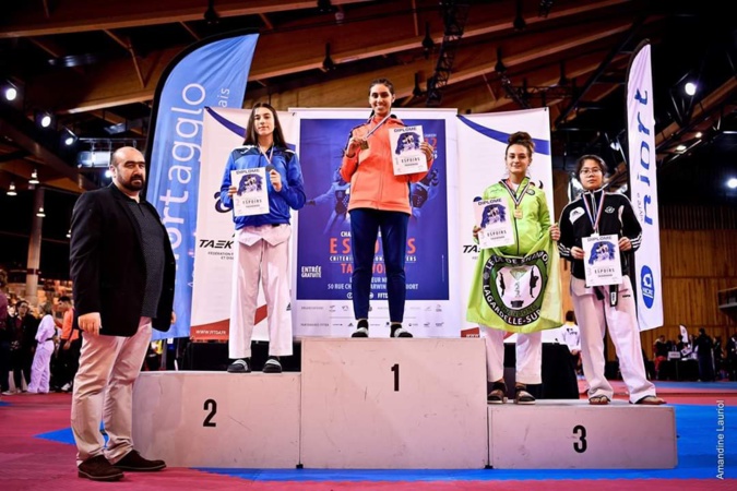 La bastiaise Francesca-Maria Franceschi sur la 2ème marche du podium à Niort La bastiaise Francesca-Maria Franceschi sur la 2ème marche du podium à Niort
