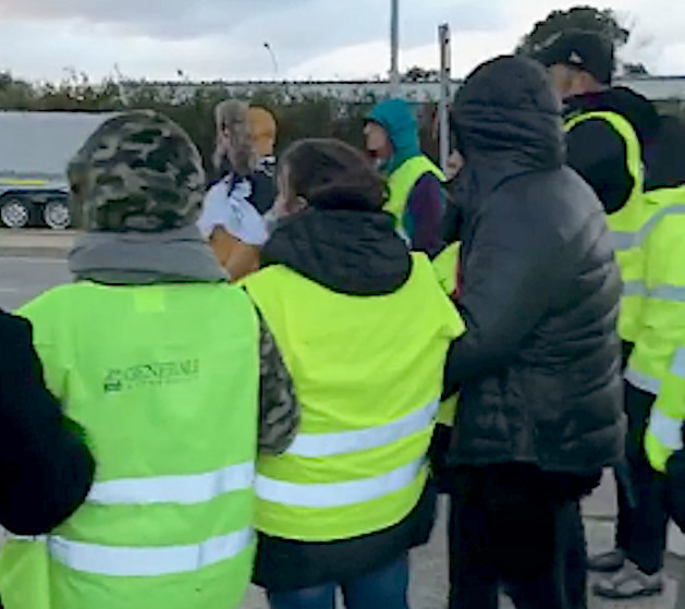 Ajaccio : Le dépôt du Vazio bloqué par des gilets jaunes