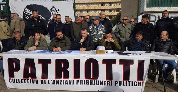 Patriotti apporte son soutien à Felici Benedetti 