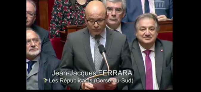 Prix de l’essence : Jean-Jacques Ferrara interpelle le Gouvernement 