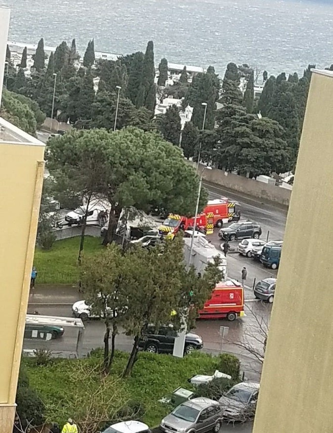 L'immeuble où l'homme est retranche (Ghjulia Livia Maggiore) L'immeuble où l'homme est retranche (Ghjulia Livia Maggiore)