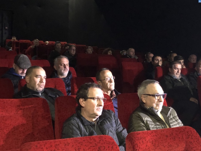 Riunione pubblica di Core In Fronte in Lisula quellu marcuri