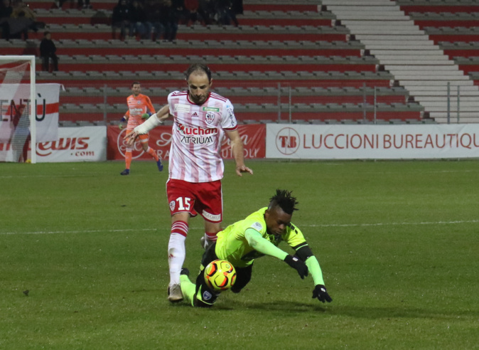 L’ACA dans la douleur face à Niort (1-0) L’ACA dans la douleur face à Niort (1-0)