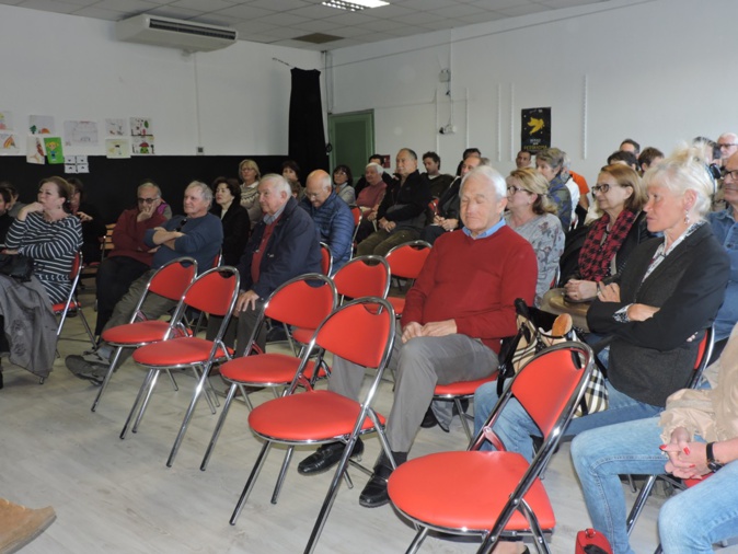 Santa Lucia di Porti Vechju : Un beau succès pour le premier Atelier de la Citoyenneté Santa Lucia di Porti Vechju : Un beau succès pour le premier Atelier de la Citoyenneté