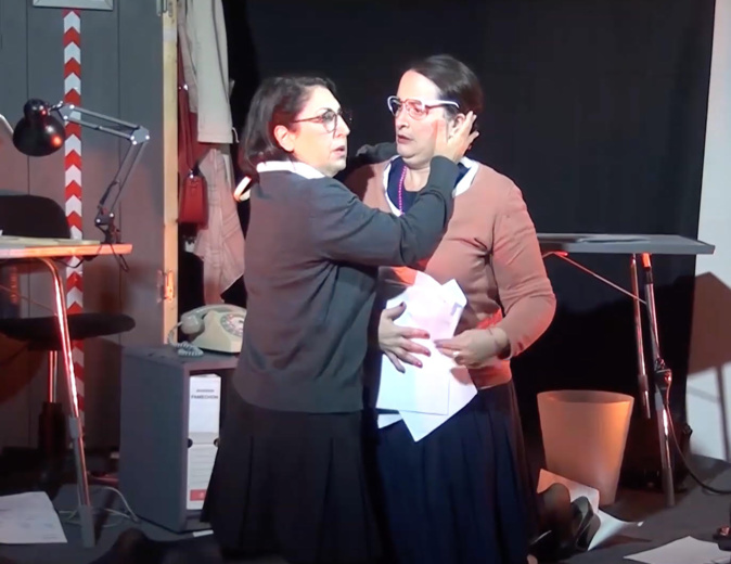 Théâtre : « Burlingue » ou la décadence de deux collègues de bureau Théâtre : « Burlingue » ou la décadence de deux collègues de bureau