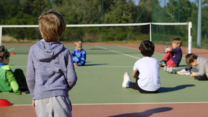 Au Raquette club de Porto-Vecchio, Emilie Bacquet transmet son amour pour le tennis aux plus petits Au Raquette club de Porto-Vecchio, Emilie Bacquet transmet son amour pour le tennis aux plus petits