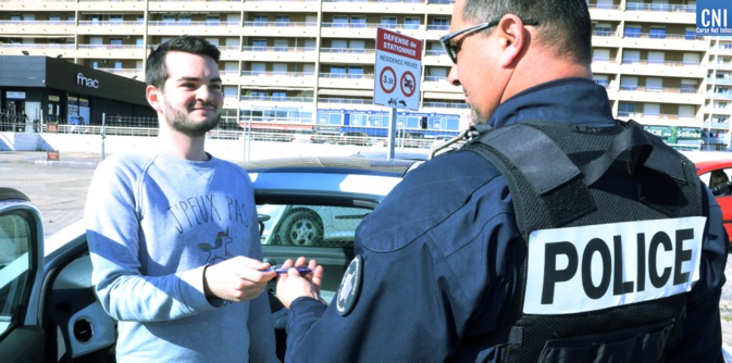 Journée du compliment : une dizaine d’automobilistes récompensés à Ajaccio Journée du compliment : une dizaine d’automobilistes récompensés à Ajaccio
