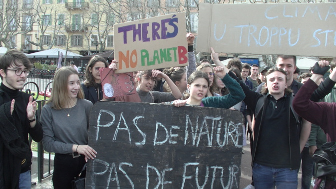 Même à Bastia les jeunes ont marché pour le climat 