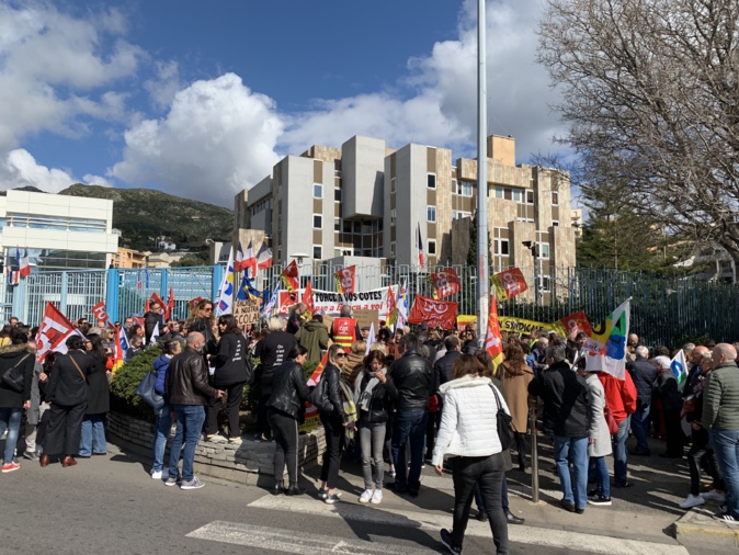 Bastia : Salariés, retraités et gilets jaunes dans la rue 