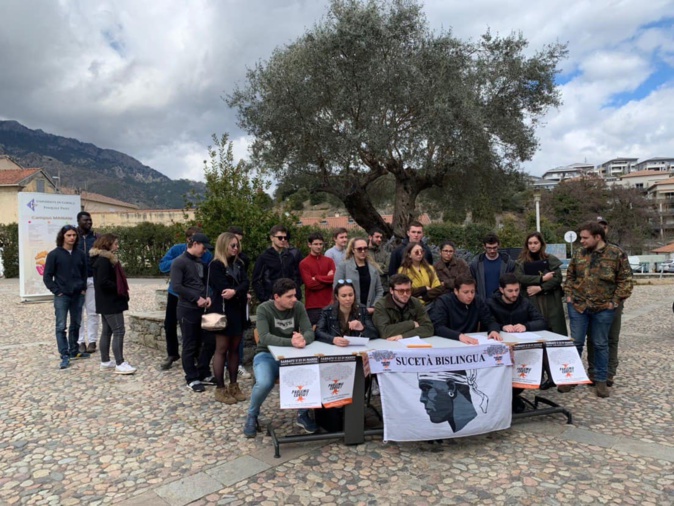 Azzione diverse per sensibilizà à a lingua corsa Azzione diverse per sensibilizà à a lingua corsa