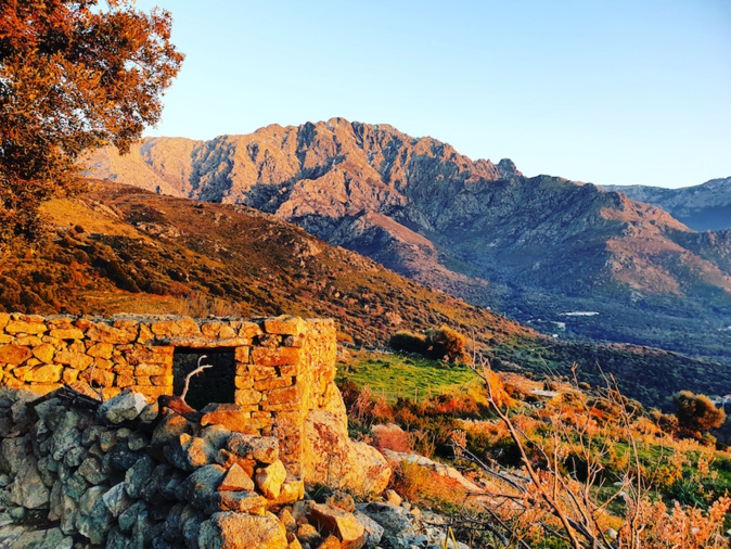 La photo du jour : U Montegrossu au coucher de soleil 