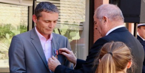 Remis de la médaille fédérale à Charles Voglimacci / Photo Ville d'Ajaccio Remis de la médaille fédérale à Charles Voglimacci / Photo Ville d'Ajaccio