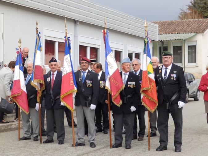 (Photo D.C.) (Photo D.C.)