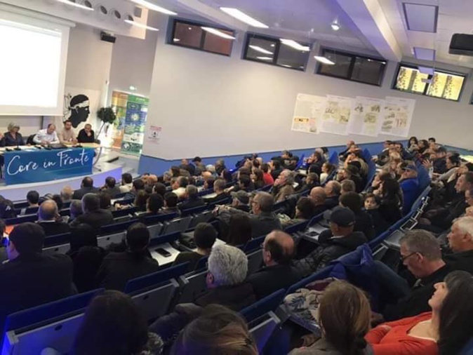 Più di 200 militanti à l'assemblea generale di Core In Fronte Più di 200 militanti à l'assemblea generale di Core In Fronte