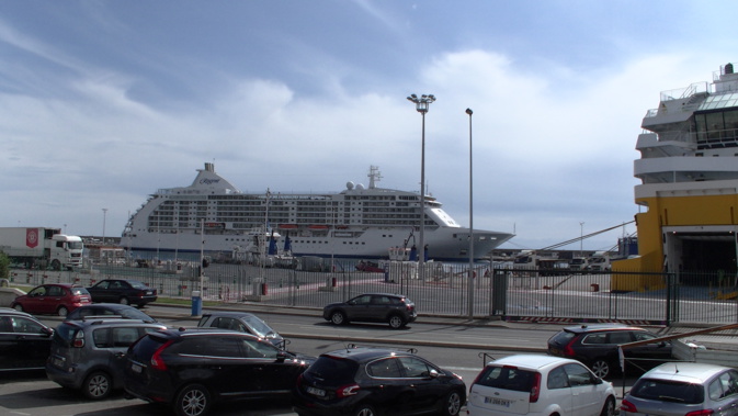 Le Seven Seas Voyager, la 1ère des nombreuses escales de navires de croisière à Bastia Le Seven Seas Voyager, la 1ère des nombreuses escales de navires de croisière à Bastia