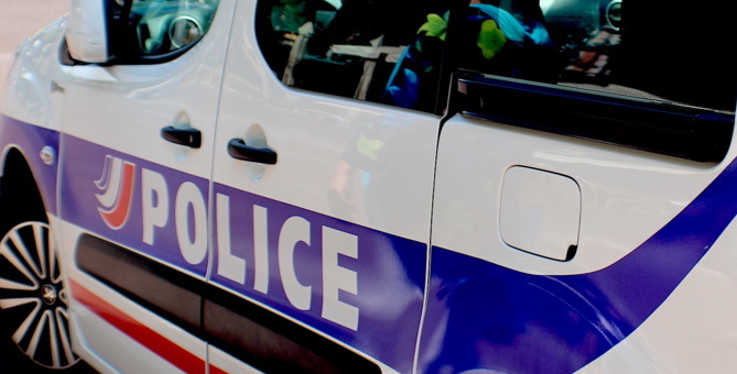 Descente de police à Bastia : Plusieurs sacs contenant des cocktails Molotov découverts rue Droite