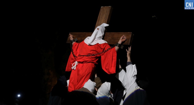 La croix érigée sur la place du village / Phot Michel Luccioni La croix érigée sur la place du village / Phot Michel Luccioni