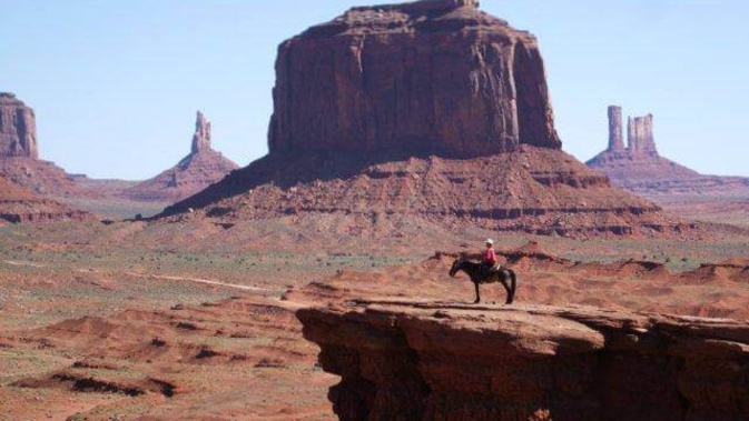 Deux indiens Navajo à la rencontre du peuple corse Deux indiens Navajo à la rencontre du peuple corse