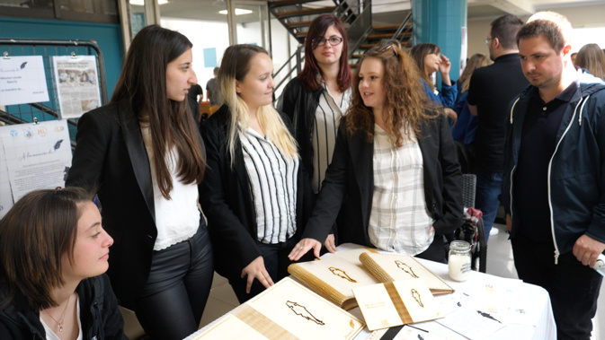 6ème championnat des mini-entreprises : Une jeunesse corse entreprenante 6ème championnat des mini-entreprises : Une jeunesse corse entreprenante