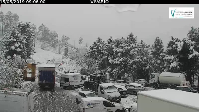Neige en mai : Le col de Vizzavona fermé