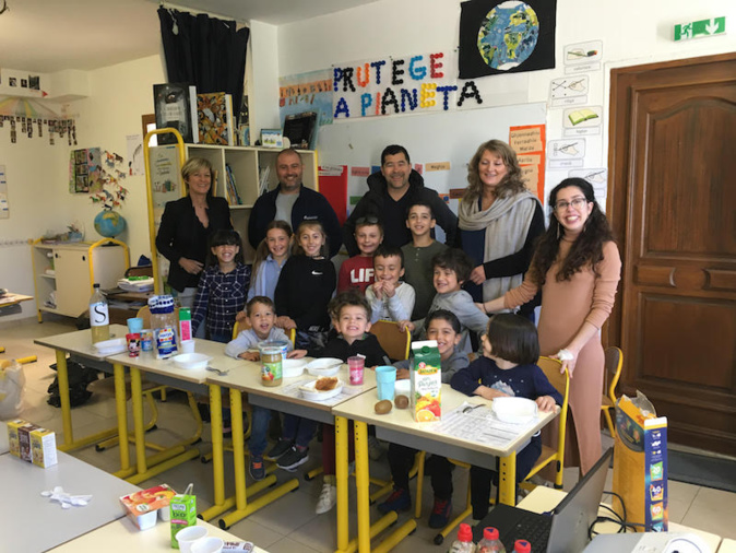 Programme Ecoscola : La classe unique de Monte sensibilisée à la gestion des déchets Programme Ecoscola : La classe unique de Monte sensibilisée à la gestion des déchets