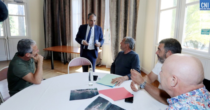 « Oui à l’égalité des droits ! Non au passe-droit » : Les professionnels du littoral invoquent l’égalité dans l’occupation du domaine public maritime « Oui à l’égalité des droits ! Non au passe-droit » : Les professionnels du littoral invoquent l’égalité dans l’occupation du domaine public maritime