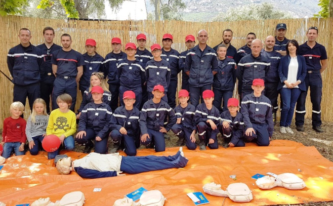 Ferveur et pratique du secourisme pour la Sainte-Restitude à Calenzana Ferveur et pratique du secourisme pour la Sainte-Restitude à Calenzana